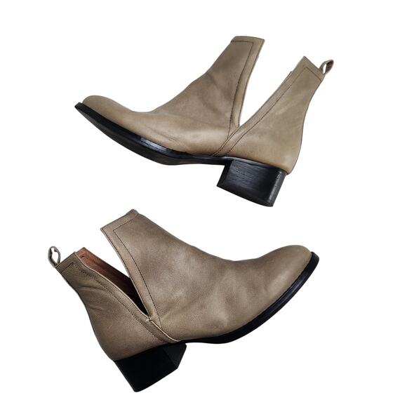 Jeffrey Campbell Womens Oriley Cutout Ankle Boots Size 8.5 Taupe Gray Leather - Picture 6 of 12